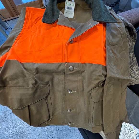 Filson Hunting Coat with Blaze Orange Safety - Picture 3 of 6